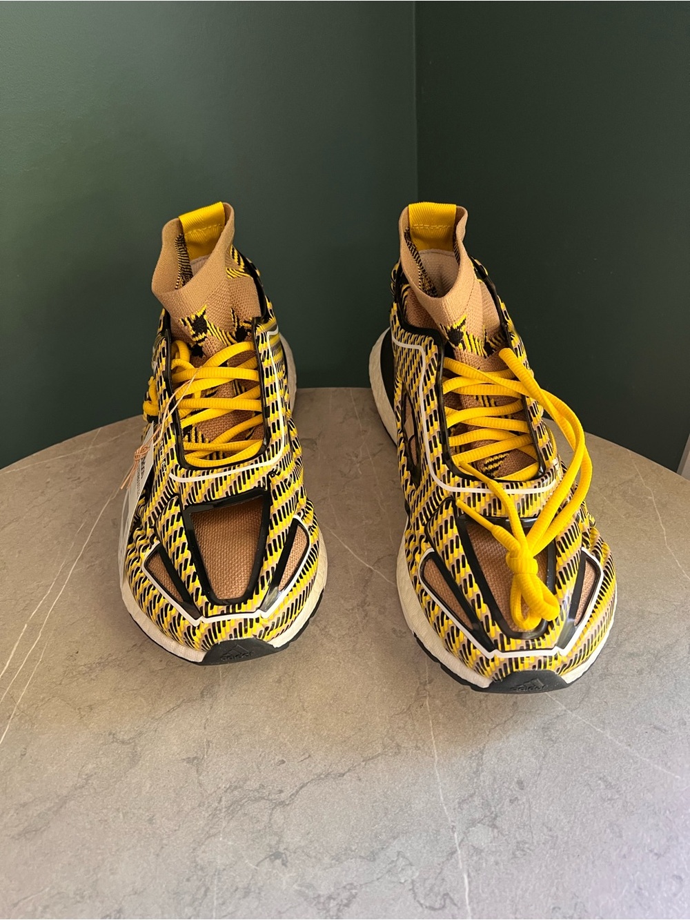 Adidas UltraBoost 22 Stella McCartney Sneaker - Picture 2 of 8